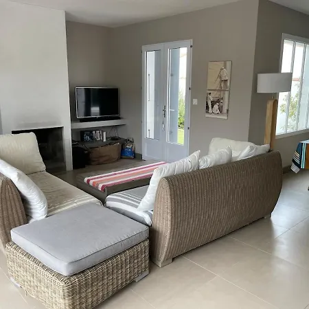 ღ Plein Soleil En Re Spacieuse Avec Piscine & Wifi Feriehus Le Bois-Plage-en-Ré