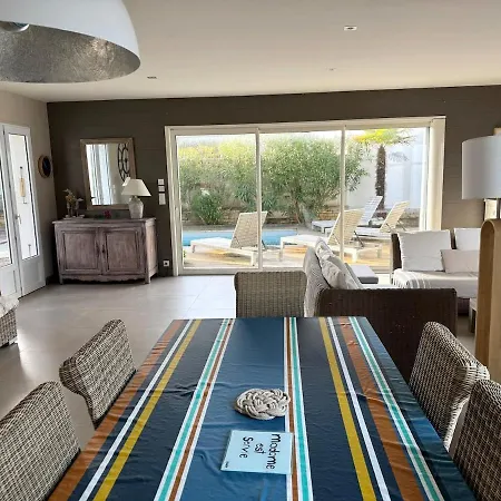 Сasa de vacaciones ღ Plein Soleil En Ré Villa Spacieuse avec Piscine&Wifi *