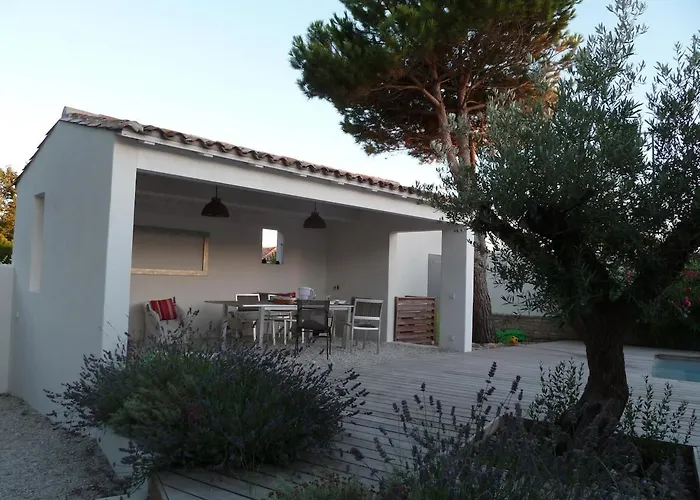 Сasa de vacaciones ღ Plein Soleil En Ré Villa Spacieuse avec Piscine&Wifi *